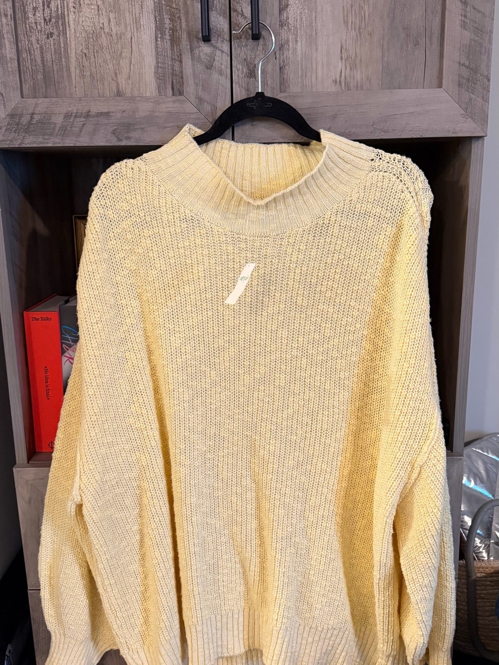 Soft Knit Women's Sweater - Pale Yellow